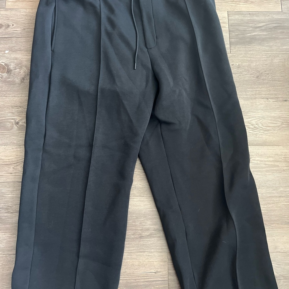 Nike Black Sweatpants for Ultimate Comfort